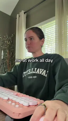 #workhumor #officehumor #corporatelife #corporatehumor #wfh 