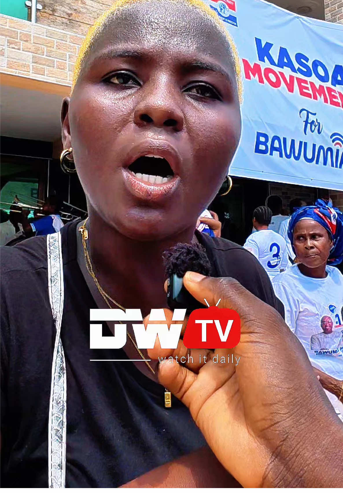 “Ghanaian Youth Have Benefited Greatly From Dr. Bawumia & Nana Akufo-Addo’s Leadership” — NPP Delegate Urges Massive Support for Dr. Bawumia During Kasoa Our Journey Together Tour An NPP Party Delegate in Kasoa has praised former Vice President Dr. Mahamudu Bawumia and former President Nana Addo Dankwa Akufo-Addo for the transformational impact their administration has had on Ghanaian youth—especially through the Free SHS policy. According to the delegate, thousands of young Ghanaians who once struggled to access secondary education have now benefited from Free SHS, a life-changing intervention that has opened doors to better opportunities and a brighter future. He highlighted that this achievement alone demonstrates the NPP’s commitment to empowering the next generation. The delegate added that Ghanaian youth have also learned valuable lessons from Dr. Bawumia’s leadership style—his humility, intelligence, digital innovations, and commitment to national development. He emphasized that Dr. Bawumia’s contributions to digital transformation, education reforms, and economic modernization make him the right leader to continue strengthening the party and the nation. Addressing fellow party members during the “Our Journey Together” nationwide outreach in Kasoa, he urged NPP supporters to rally behind Dr. Bawumia and vote massively for him in the upcoming election. “Dr. Bawumia has proven himself. He has worked for the youth and for Ghana. Let’s support him so he can continue the good work for the party and the country,” he said. Follow Us For More Updates  #viral #politics #trending #election #dailywatchtv 