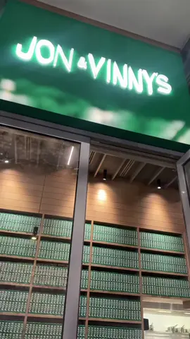 #foryou #explore #4u #fyp #Riyadh @Jon & Vinny's KSA @JAHID 🌺😍 