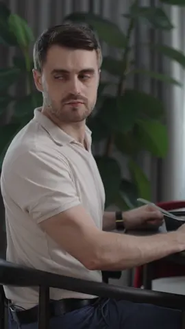 “Vreau să fiu om!” - Roboții preiau controlul!