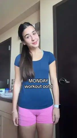 im getting dressed so I have to go to the gym #OOTD #ootdinspo #outfit #collegegirl #workout 