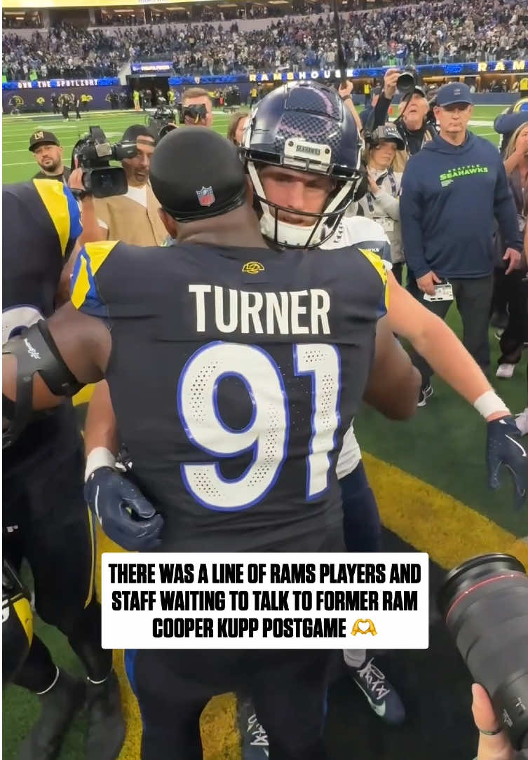 made a huge impact on many people in LA 💙💛 #cooperkupp #seattleseahawks #losangelesrams #nfl 