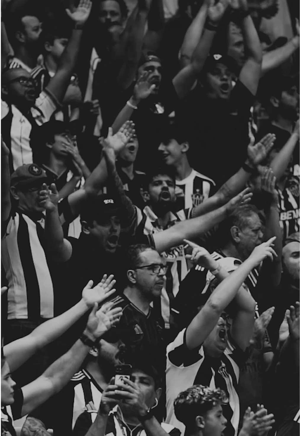 🇧🇷⚔️🇪🇨 𝑮𝒂𝒏𝒉𝒂𝒓 𝒄𝒐𝒎 𝒆𝒔𝒔𝒆 𝑪𝒍𝒖𝒃𝒆 é 𝒅𝒊𝒇𝒆𝒓𝒆𝒏𝒕𝒆! JUNTOS vamos para a 𝐛𝐚𝐭𝐚𝐥𝐡𝐚 𝐟𝐢𝐧𝐚𝐥! 💪🏽 #AcreditaQueÉGalo | #PorUnaCopaMás | #Atletico #SulAmericana 