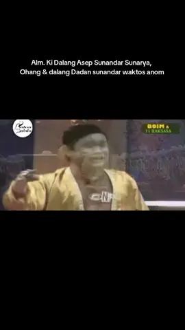 kuat ku reueus 😊 ningal Alm. Ki Dalang asep sunandar sunarya, ohang, sareng dalang Dadan waktos anom. Aya dina panggung nu sami  #wayanggolek #senibudaya #bobodoran #sunda #giriharja3
