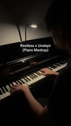 Restless x Unslept - Piano Mashup @untitled rock band @Miraidempa 未来電波基地  Sheet Music is in my bio! (Repost since there other one was too quiet) #restless #unslept #pianocover #tutorial #pianotok