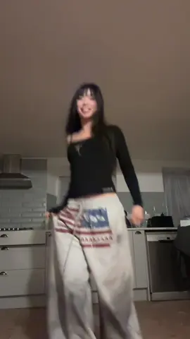if i was a rich girl dc: @OL #richgirl #richgirldancechallenge #dance #viral #asian 