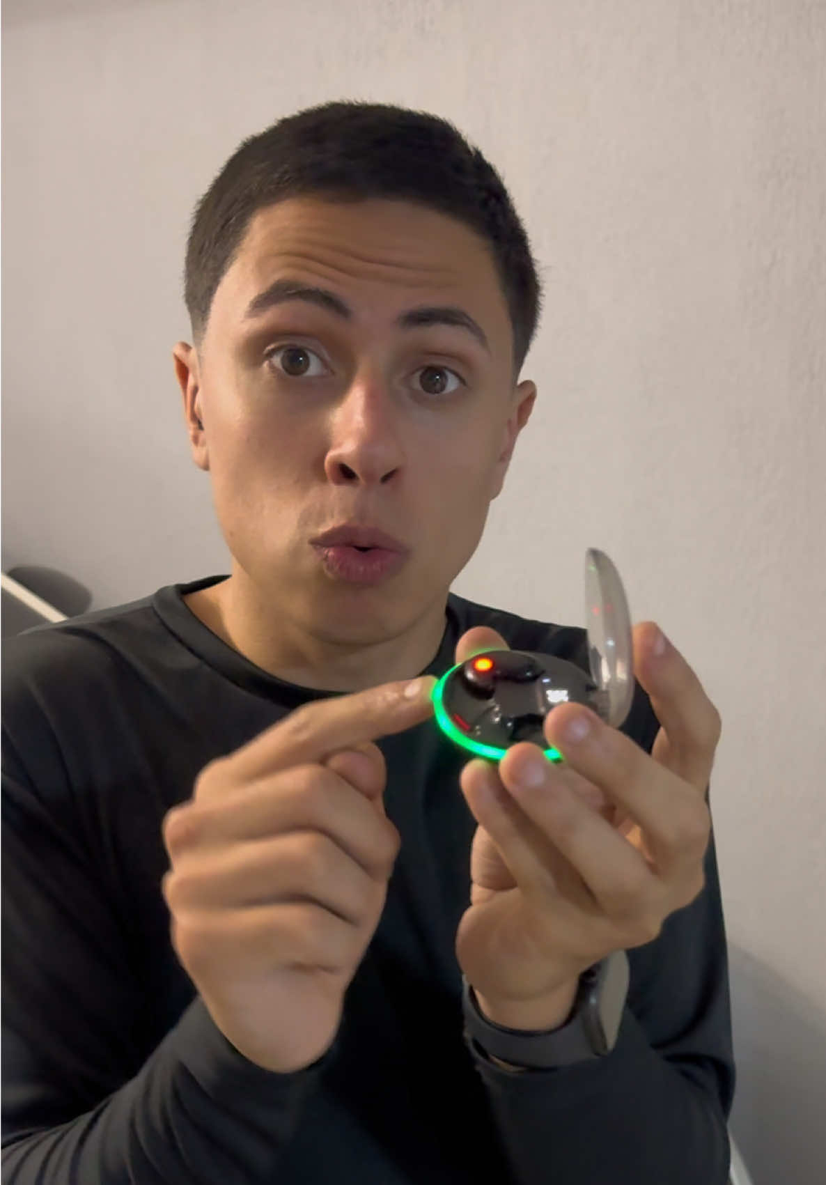 Esse fone de ouvido é muito bom, além de dar pra usar pra dormir da pra usar escondido🤩