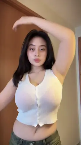 Gausah ditahan #kara 