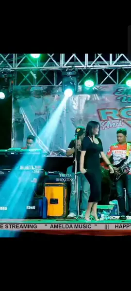 Seluruh nafas ini (Last Child) @𝘈𝘔𝘌𝘓𝘋𝘈𝘔𝘜𝘚𝘐𝘊 @sa.fellariz  #berandatiktok  #infoorkesplatk  #ojingjeparademakkuduspati  #fyppppppppppppppppppppppp  #semuaorang 