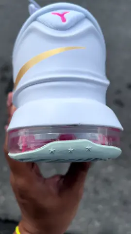 Nuevo Nike KD 7 . . . #nikebasketball #nikekd #basketball #kd #kd7 