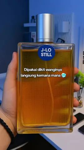 wanginya enak nyebar kemana mana lagi 😎#parfumwangi #bismillahfyp 