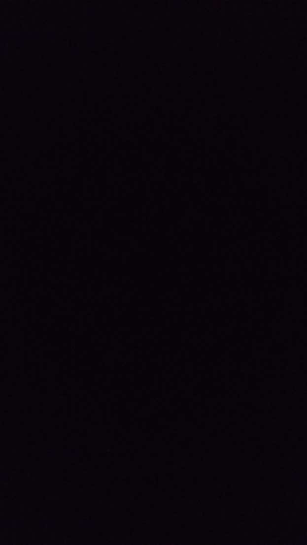 A arte de ligar o f*da-se é aprender a escolher suas batalhas. Você não consegue controlar tudo, não vai agradar todo mundo e não precisa carregar peso que não é seu. Quando você para de dar importância ao que não importa, sobra energia pra viver do seu jeito. Menos ansiedade, mais verdade. Menos validação, mais liberdade.