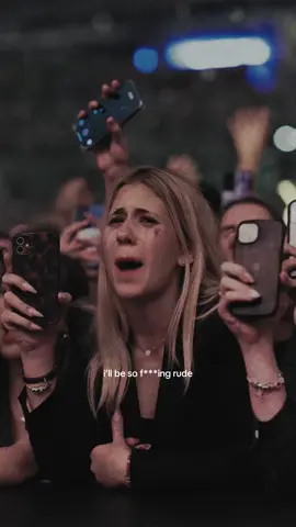 another love, live in Budapest 