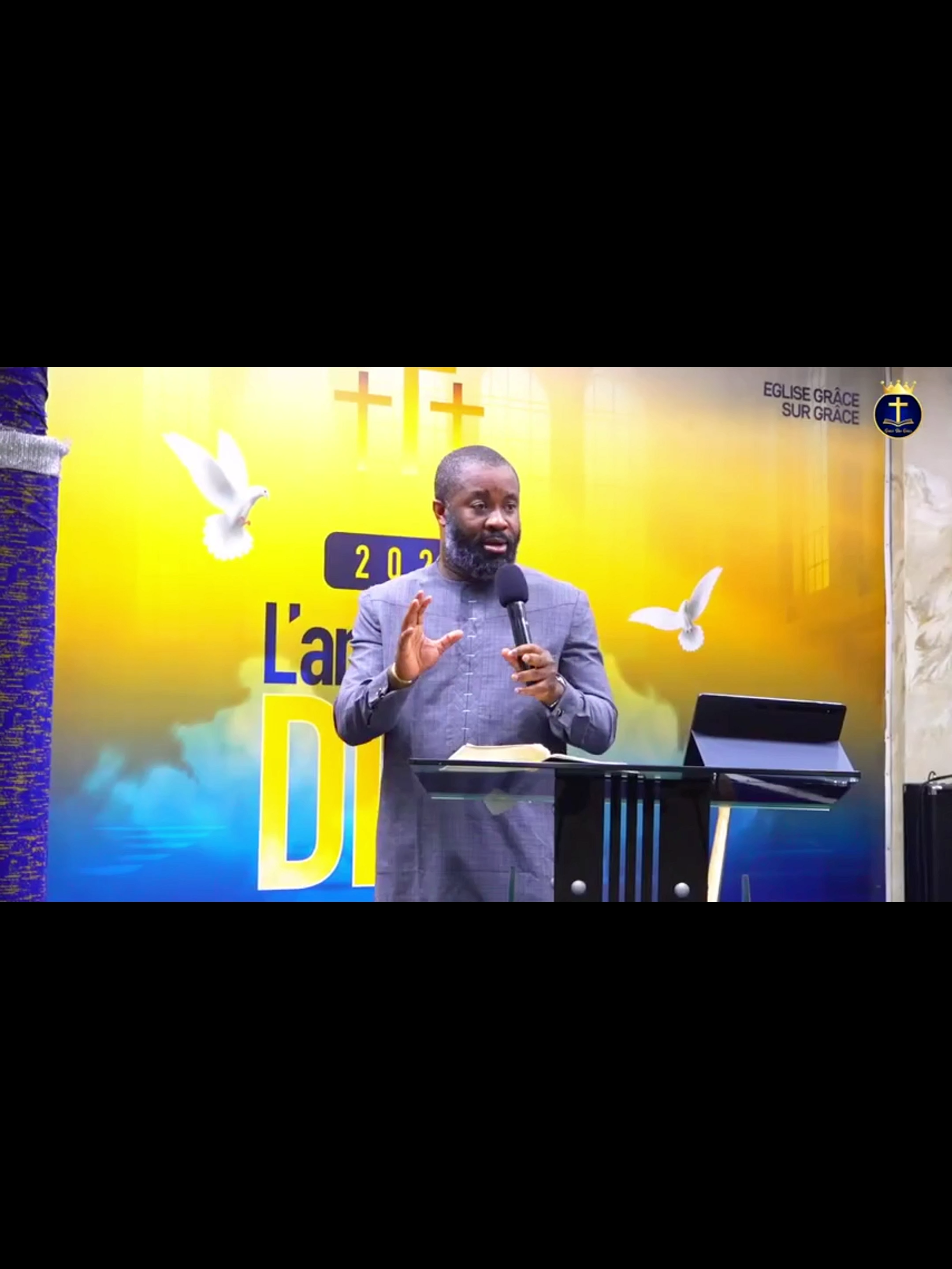 La vision du CHRIST manifestée par la foi des parents Moise. #GracesurGrace #Parolevivante