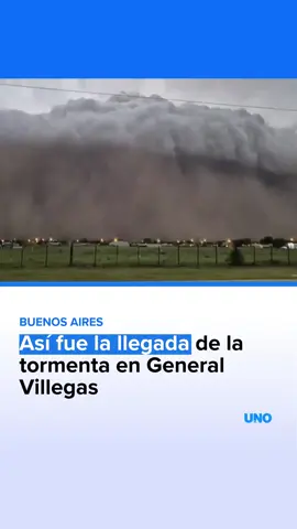 👉IMPONENTE TORMENTA - Un video impactante se viralizó este sábado, mostrando el avance de una tormenta en General Villegas. Vecinos registraron una imponente pared de nubes negras que cubrió el cielo. El fenómeno ocurrió en pocos minutos, con formaciones que llamaron la atención de toda la zona. Las imágenes capturaron cómo la tormenta ingresaba desde el oeste de la ciudad. El avance de esta gran masa de nubes oscuras generó asombro entre los habitantes.