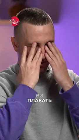 Пава знає, як правильно їсти борщ🙈🧡