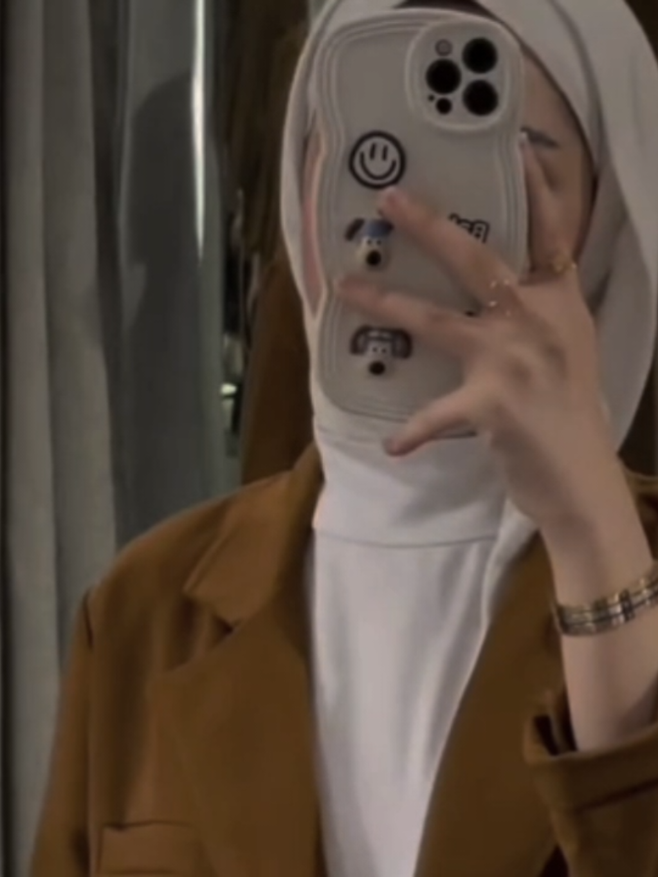 اوعدني لو للموت 🤎🫂 