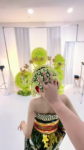 Pengantin Merah Kebaya Tutorial Produksi Trendi#capcut #capcutpioneer #capcutforus#kebaya #erlin  akhirnyaa bisa juga pengantin kebaya merah trend pengantin trend kebaya merah pengantin bunyi krek pengantin baru core ponita wedding kebaya merah noname pengantin mas pijitin mas mau makan mas sakit pinggang