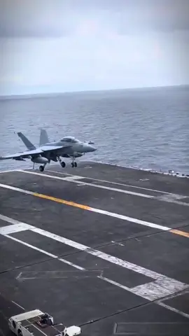 We work in silence, we rise with strength. #fa18 #fighter #usnavy #aircraftcarrier #america 