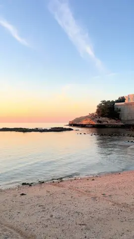 “Warm lights, cold hands, happy heart ❄️” #date #beach #sunset #art #winter 