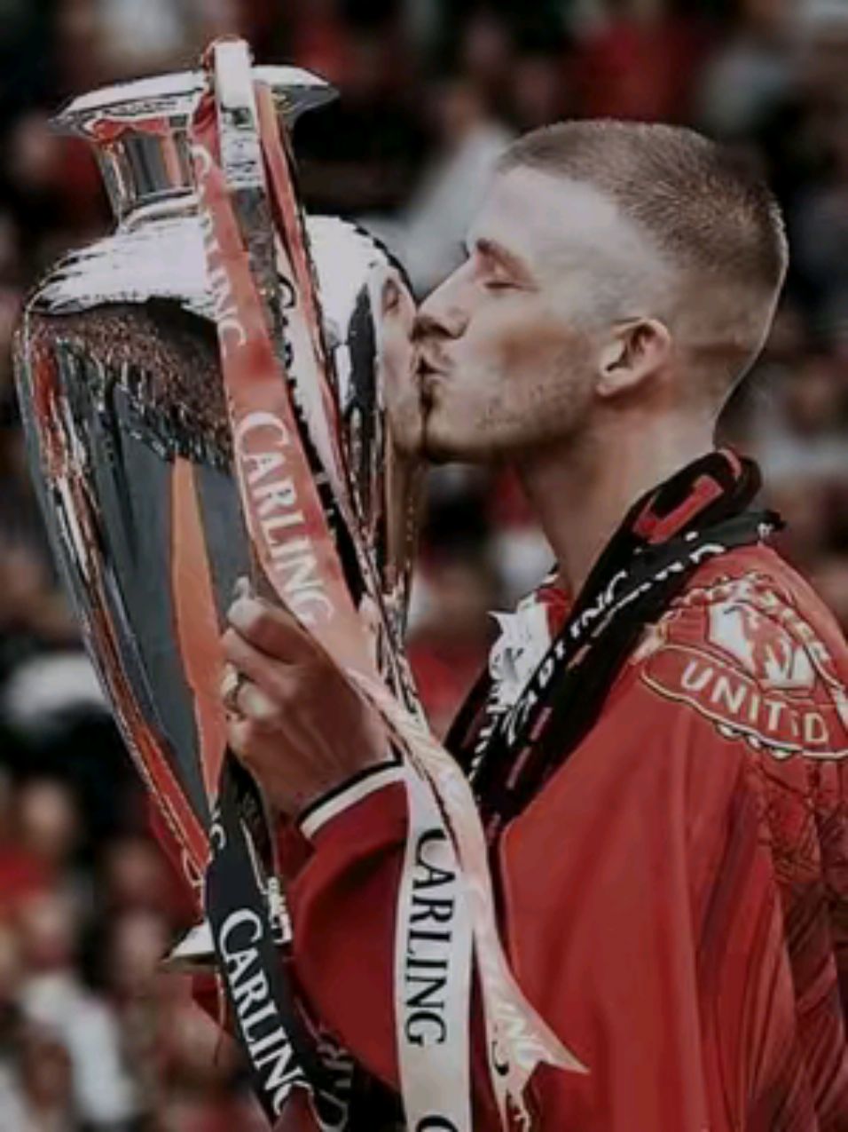 Sir David Beckham 🏴󠁧󠁢󠁥󠁮󠁧󠁿 #davidbeckham #victoriabeckham #england #manchesterunited #madrid 