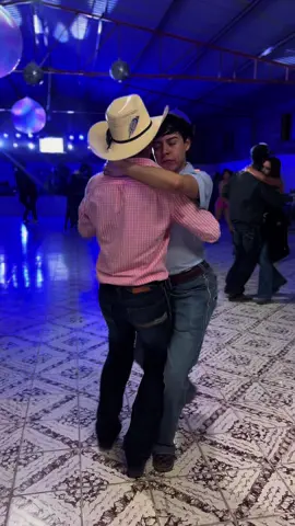 #Cumbia #bailes #fyp #amigos @Guerrero Flores ✨