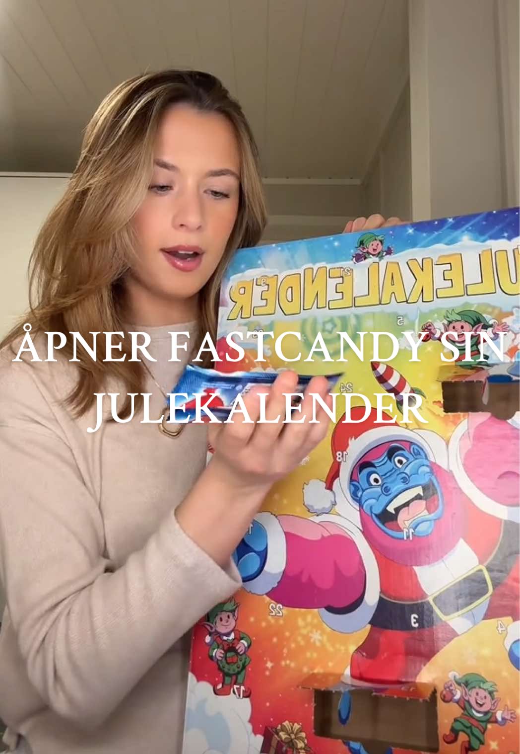 Svarer @Era Marie Tilsendt// Åpner noen av lukene i @Fast Candy Norge sin julekalender🎄🎁Og med koden