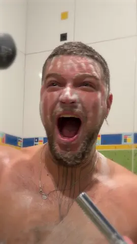 Tas vienintelis momentas, kai galiausiai gali būti savimi duše kartu su Dove Men+Care @dovemencare #reklama #dovemencare 