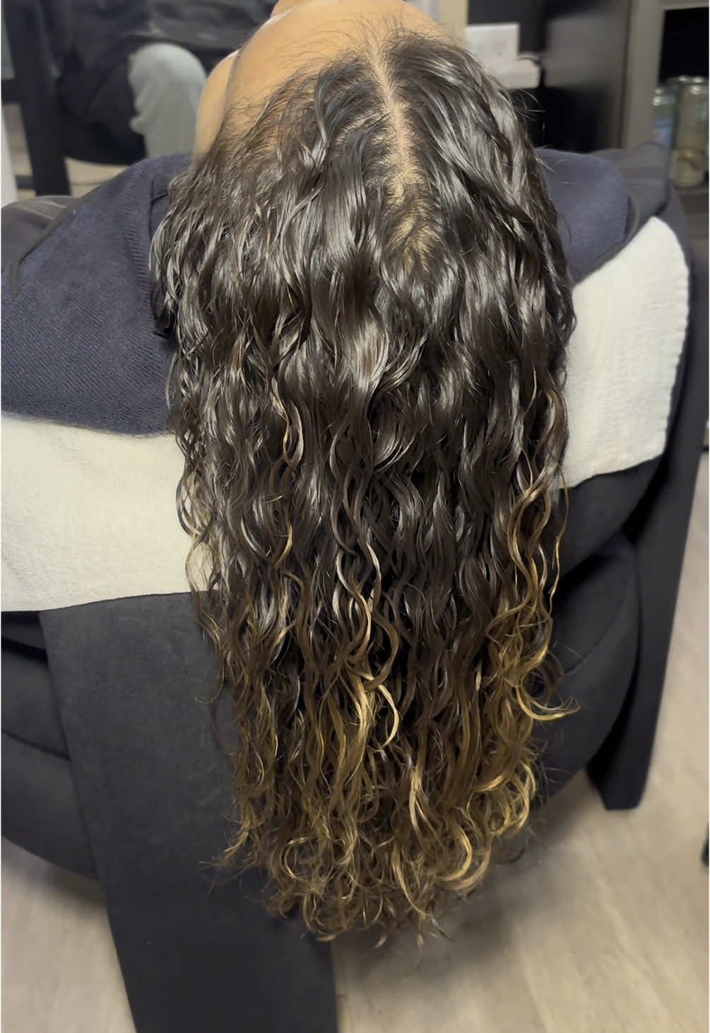 Curly but not too curly was the inspo🫶🏾 #fyp #curlyperm 