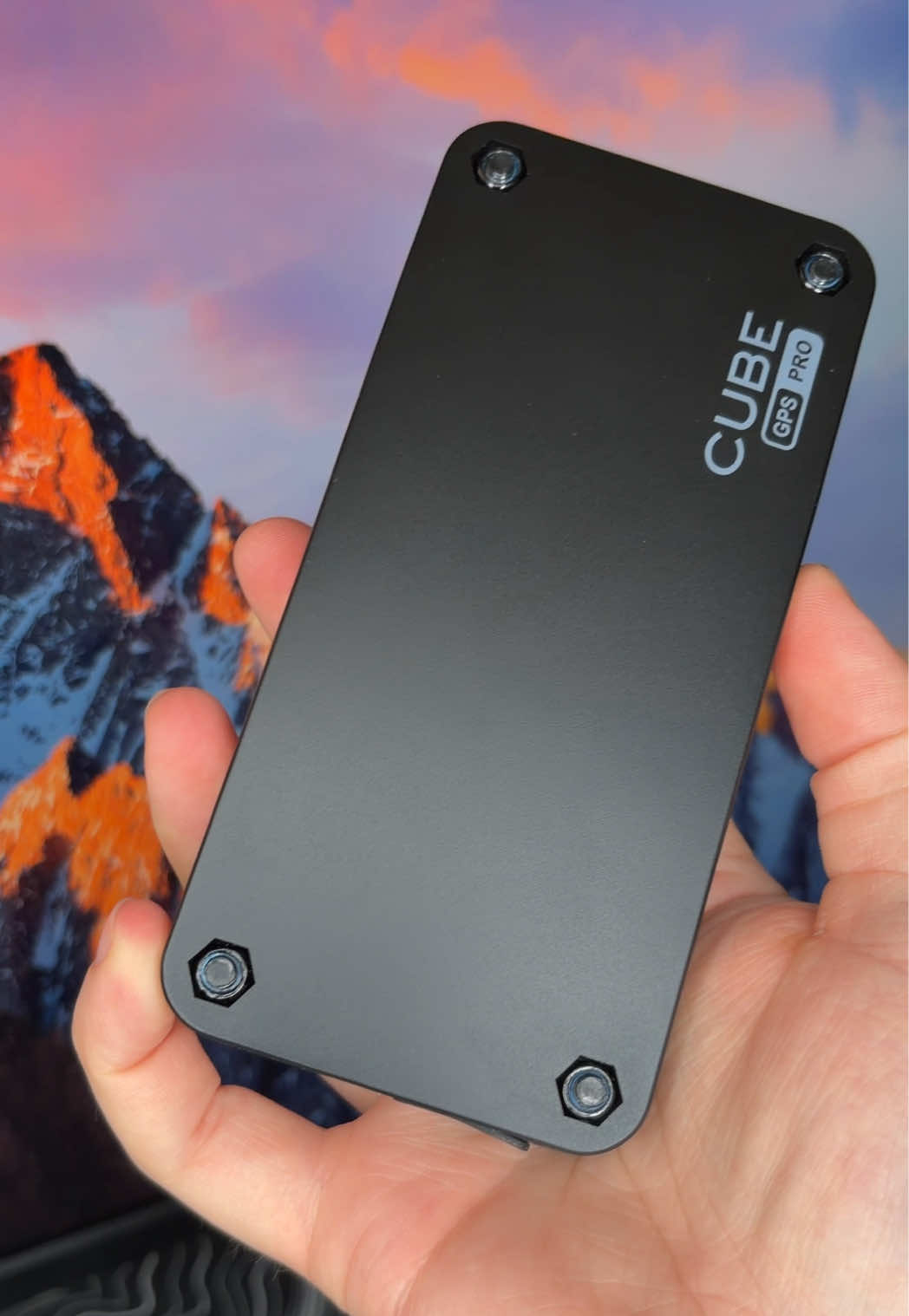 Cube Magnetic GPS Tracker for vehicles