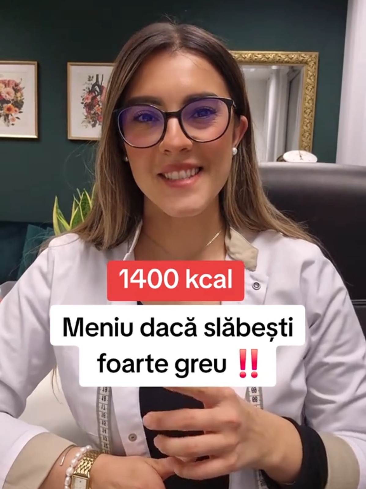 Meniu de slăbit cu 1400 kcal 🔥 🥞 Mic dejun: 2 clătite proteice cu fulgi de ovăz + 100 g iaurt natural + fructe de pădure și o cafea cu lapte, neîndulcită. 🍊 Gustare 1: 2 mandarine. 🍲 Prânz: supă de legume cu găluște + o pulpă de pui. 🥜 Gustare 2: câteva migdale + 2 biscuiți integrali. 🌯 Cină: shaorma de casă cu lipie integrală, legume proaspete și 120 g piept de pui la tigaie, cu dressing de iaurt și usturoi. Dacă și tu vrei să slăbești fără restricții și fără înfometare, scrie VREAU în comentarii și te contactez personal ❤️