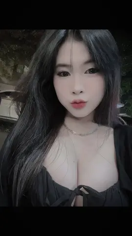 “Mục đích của việc yêu đương là để được hạnh phúc hơn khi độc thân. Là có người thương, có người quan tâm, tủi thân có người dỗ, khi gặp chuyện có người để bàn bạc. Chứ không phải là chất đầy uất ức trong lòng và không ngừng rơi nước mắt.” #xh #viral 