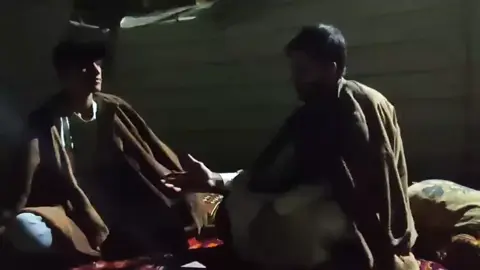 على دروب المحبة جيت مرسال وبعشرتكم فلا فد يوم مر سال أمس باليل طيفك مر مر سال هضمني شلون مايسأل عليه #الشعراء_وذواقين_الشعر_الشعبي #الشعر_الشعبي #لايك_متابعه_اكسبلور #الشاعر مصطفى ناظم