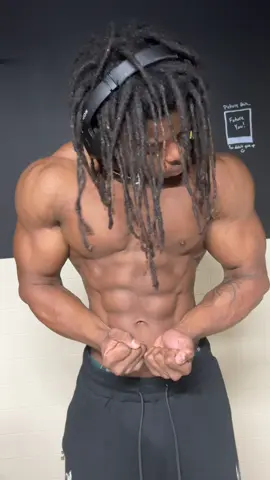 #GymTok #physique #fyp  @Breathedivinity code tbow for 10% off