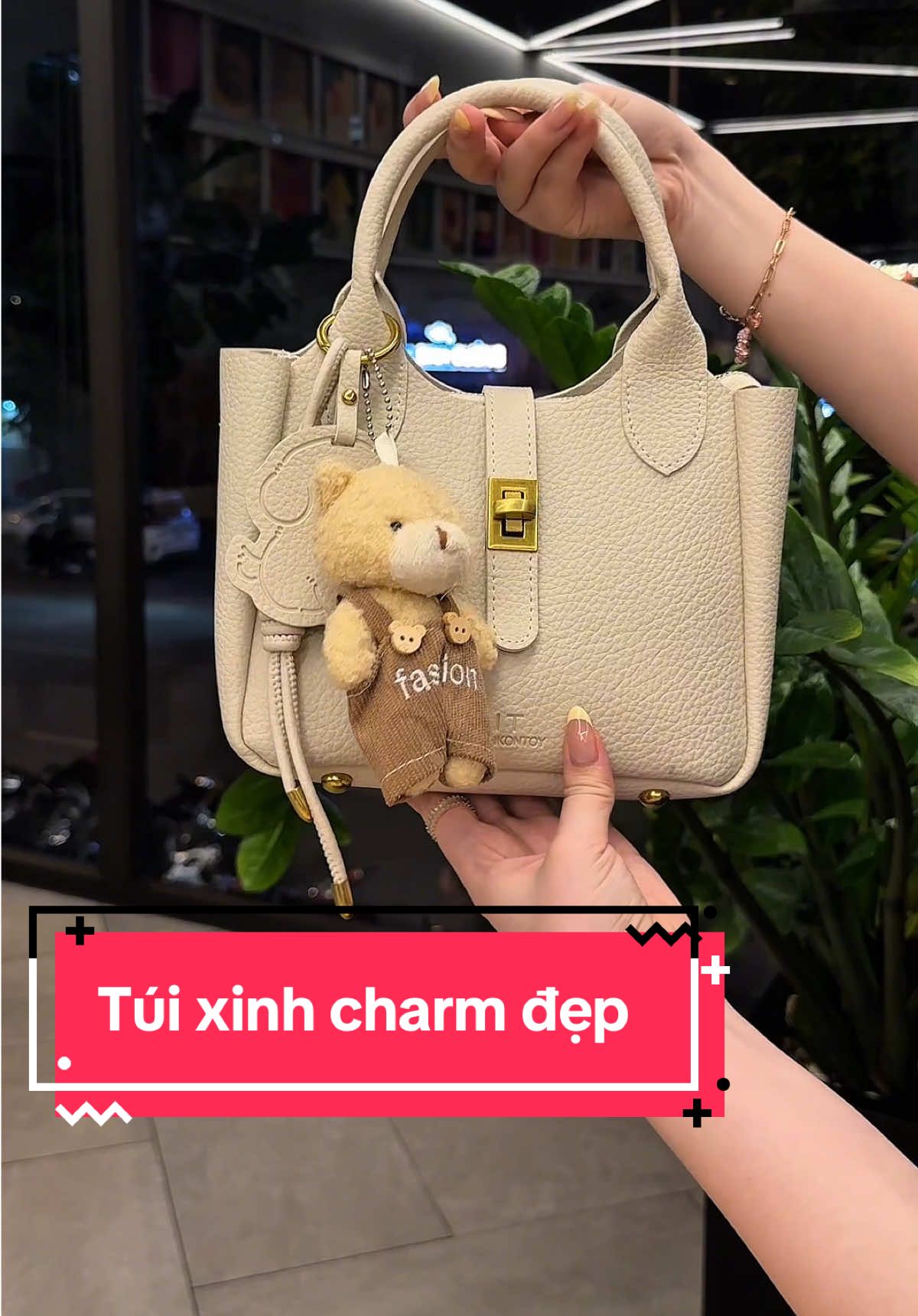 Túi xách nữ, túi kèm charm xinh iu size20 có 3 ngăn đựng #tuixachnu #quatang #tuixachdep #tuideocheo #tuikemcham 