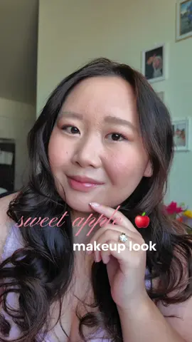 Sweet Apple makeup look 🍎 #makeuplook #makeuptutorial #fallmakeup #wintermakeup #makeuplooksforyou 