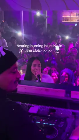 the sweetest & prettiest girlllll, I had the best night working  #pittsburgh #mariahthescientist #burningblue #pgh #avalonsocial 