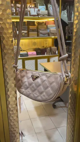 Buruan tas ini sekarang lagi banting harga  #tasselempangwanita #shoulderbagwanita #taswanitaelegan #handbagwanita 