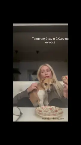 Ξέρεις εκείνη τη στιγμή που μιλάς, και ο άλλος απλώς... δεν είναι εκεί; Σε κοιτά χωρίς να σε βλέπει. Απαντά χωρίς να ακούει. Ή, χειρότερα, δεν απαντά καθόλου. Η αγνόηση δεν είναι πάντα σιωπή — είναι ένας ήχος που σε πονάει, γιατί μέσα του ακούς κάτι πιο βαθύ: «Δεν μετράω. Δεν υπάρχω εδώ.» Σήμερα θα μιλήσουμε γι’ αυτό που όλοι έχουμε ζήσει, αλλά λίγοι παραδέχονται: τι κάνεις όταν οι άλλοι σε αγνοούν; Πώς κρατάς την αξιοπρέπειά σου, όταν το μόνο που θέλεις είναι να φωνάξεις “είμαι κι εγώ εδώ”; #coaching #mindfulness #wellness #loveyourself #resilience 