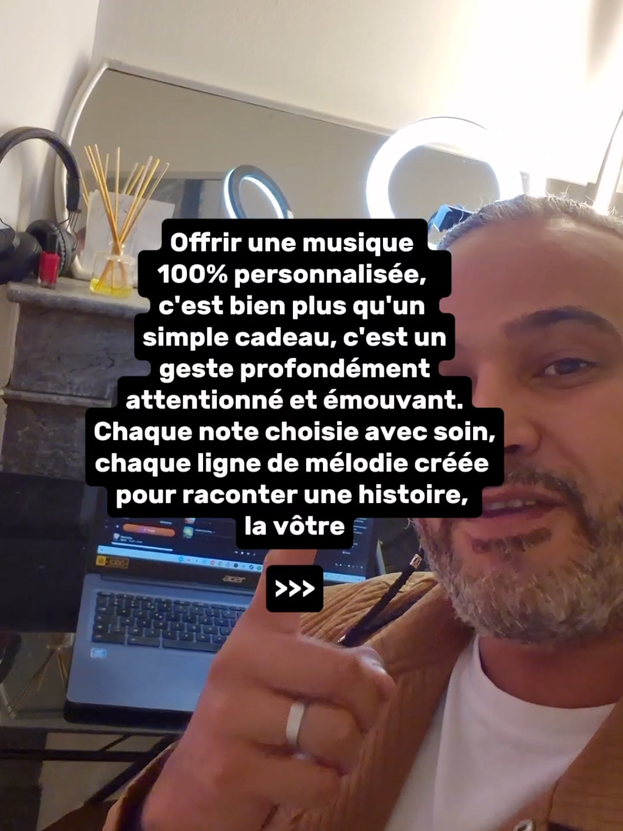 Idée cadeau de Noël unique cette année ? 🎁 Offrez une mélodie personnalisée à vos proches !Contactez-moi pour créer une émotion sur mesure pour les fêtes de fin d'année. #pourtoii #cadeaudenoel #cadeau #musique 