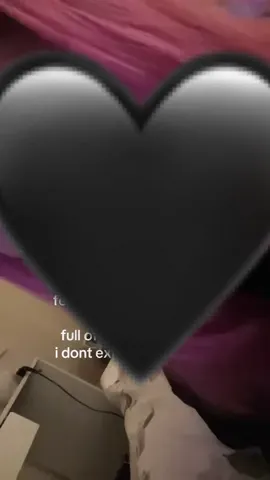 idk how i feel (im makeupless 💔)