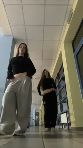 If I was a rich girl… #dance #dc #duo #fyp #foruyou  |DC:@OL|