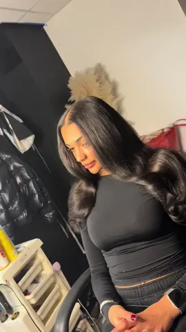 @Niycosmetics💐  10/10 on the install, every time  🖤 