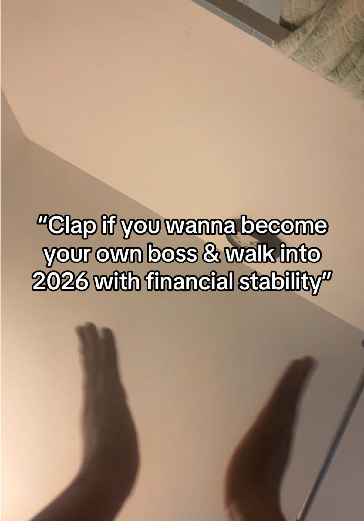 Clapping hard as hell because I already AM MY OWN BOSS SINCE STARTING DIGITAL MARKETING AND YOU CAN BE TOO! Let’s walk into 2026 STRONG. If you’re ready , drop “READY” in the comments. 👏🏽 ✨ 💰 #manifestation #ATLUSA #OnlineIncomeUSA #DigitalMarketingUSA #DigitalMarketingTips 