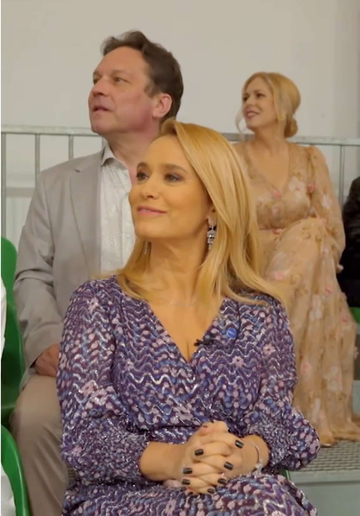 Meciul a debutat cu lovitura de început oferită de Andreea Esca. 🏇  #MasterChefRO #protv #voyo #showbiz 