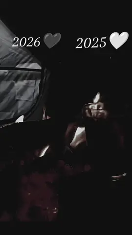 الكل ينتظر عاما جديدا2025🤍 2026🖤💔🥺#سوريا #تركيا #العراق #سليم_حماه🖤 #السعودية 