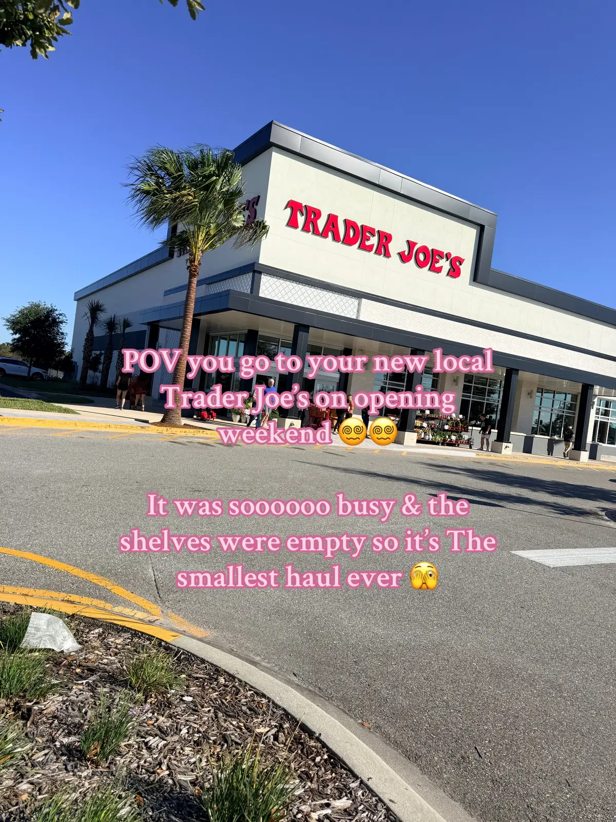 Deffff will be waiting for the newness to die down before we visit the Daytona location again….the store was so busy & the locations traffic is 😵‍💫😵‍💫😵‍💫  We will hit up our og spot that’s just a little bit further away for our next traders trip before we go back to the new location but any haul is better than no haul 😆 #traderjoes #traderjoeshaul #daytonabeach #traderjoesmusthaves #traderjoesfinds 