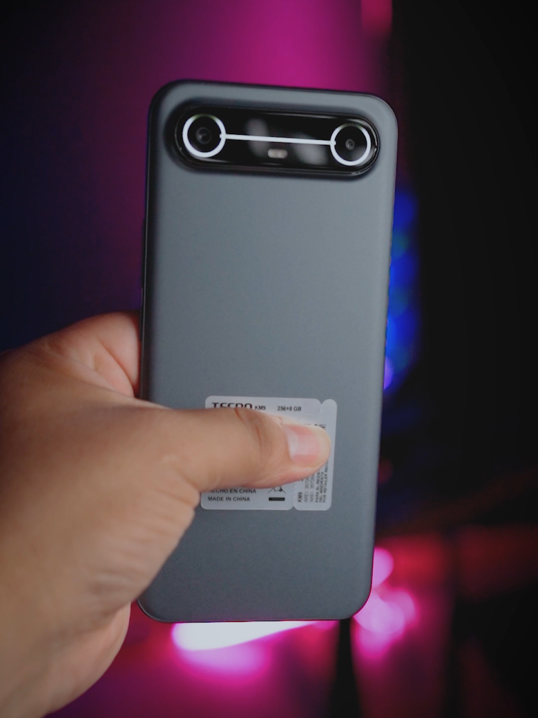 Ya disponible en #Bolivia el teléfono curvo 5G más delgado del mundo 🤯 . . #PovaSlim5g #TecnoPovaSlim5G #PovaSlim5GUnboxing #PovaSlim 