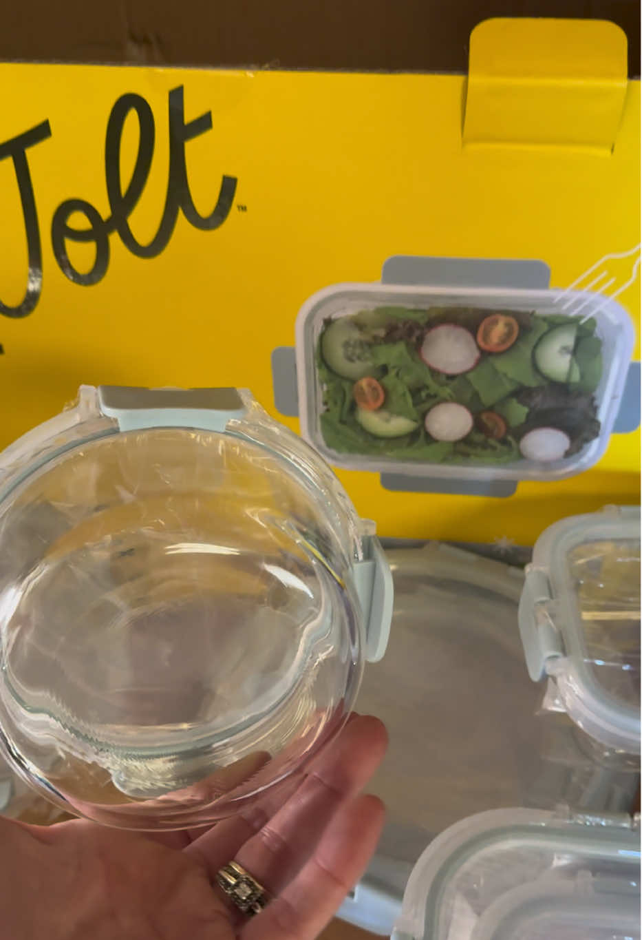 I’m excited that I finally got some new glass cookware containers that’s great for storing leftovers in plus they can go in the freezer.! #storagecontainers #freezer #cookware #glassware #tiktokshopblackfriday 