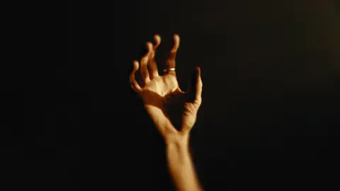 In this shirt, I can be you. Enter @22frames 🎬✨ @Léa Baixo #filmmaking #cinematography #filmmaker #cinematic #solofilmmaking  